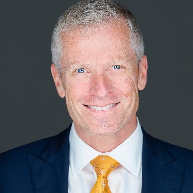 Drs. De Roon Hertoge during an interview